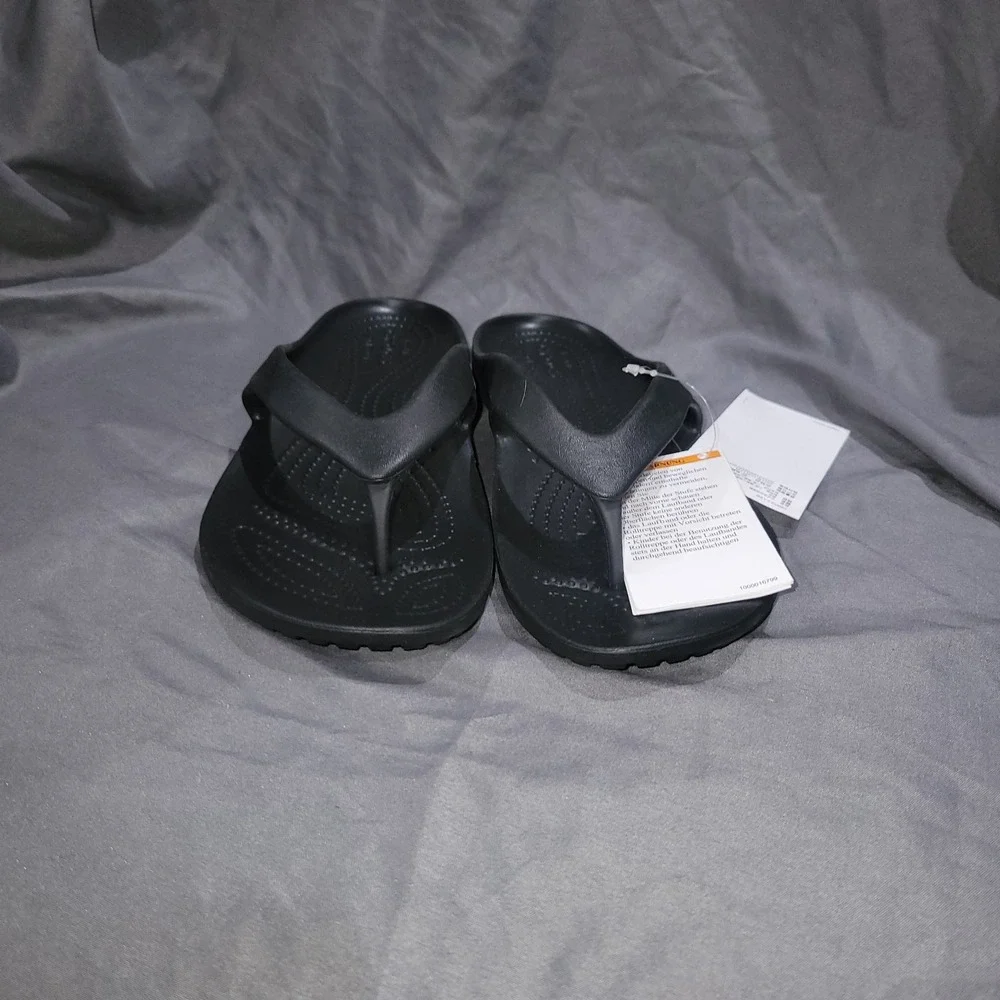 Crocs Iconic Comfort Kadee II Black Flip Flop Sandals Womens Size 7 NWT